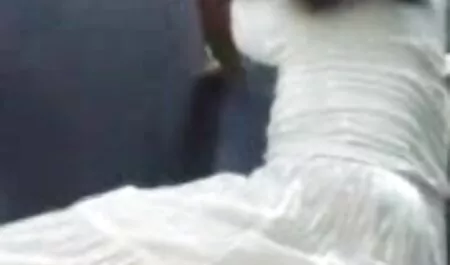 בחורה פאלוס מזדיינת עם המאמן שלה. סרטי סקס לצפיה חינם