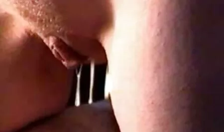 פגישה עם אמו הגיעה סרטי פורנו לצפייה ישירה במחיר סביר