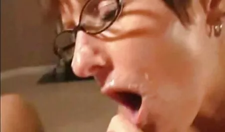 בשיעור התפוקה סרטי פורנו לצפייה ישירה קיללתי בצביעת מורה