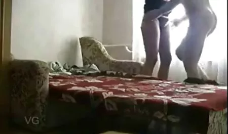 בעל פה מלא מארחת סרטי סקס לצפייה חינם כוס מזוין בחדר האמבטיה של האדון