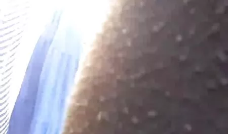 נתתי לחברה שזופה בכל סקסלצפיה ישירה החורים.