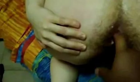 הכלה סרטי סקס חינם לצפייה הכניסה אידיוט מושלם לפי הטבעת של הברונטית.