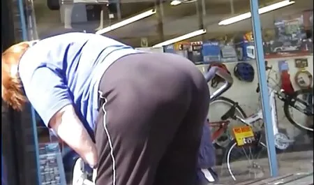 החמור הכין את אשתו והכניס את הפין סרטי סקס לצפיה מידית לשם.