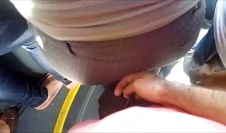 נתתי לו זין צפיה ישירה בסרטי סקס למצוץ על המרפסת.