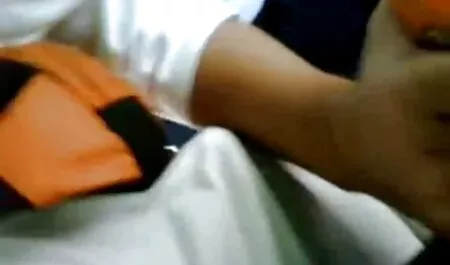 הפגישה הראשונה מצלמות סקס צפייה ישירה חינם של MMF
